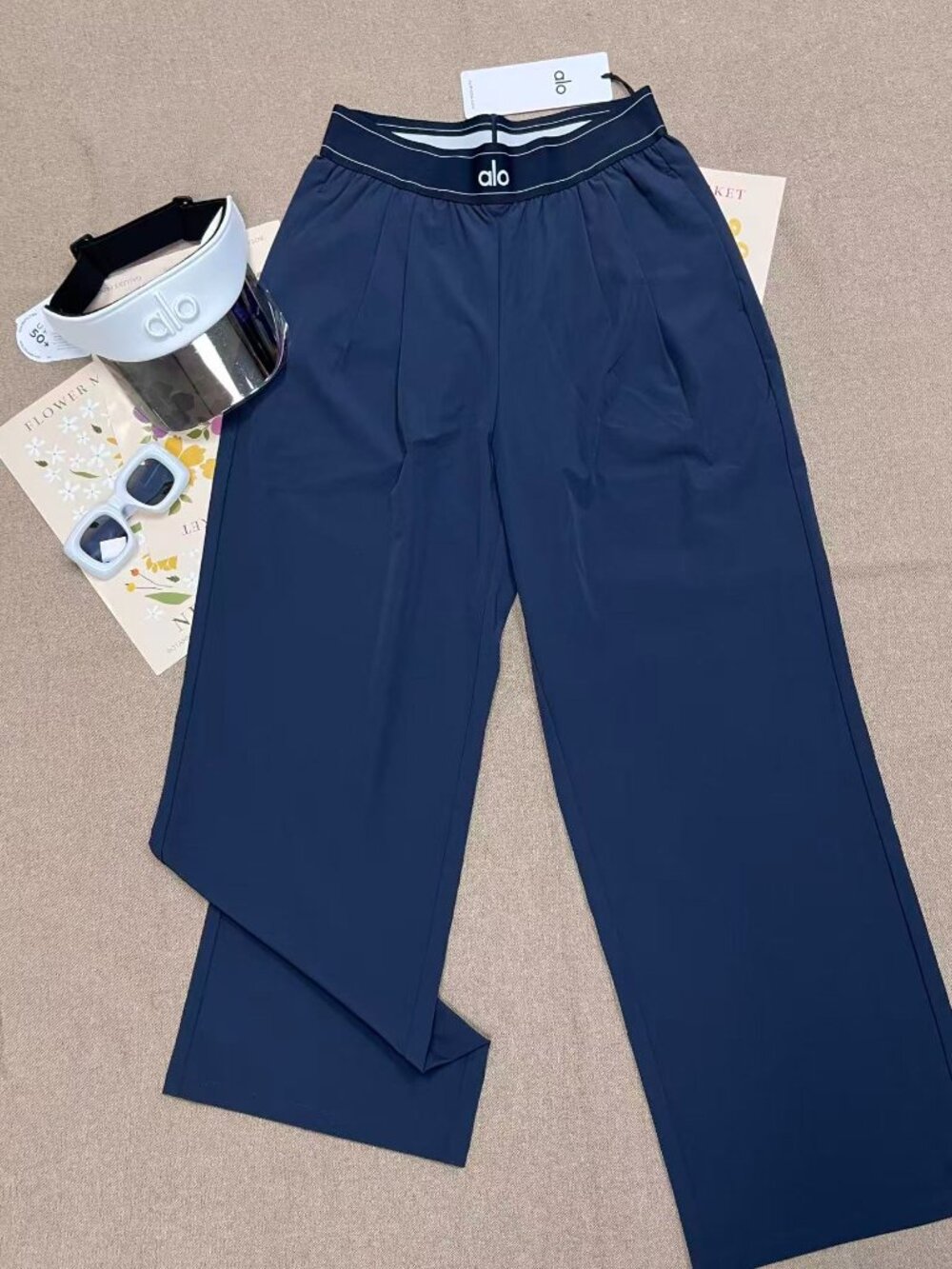 🐬NWT ALO Yoga Suit Up Trouser Navy Blue (Regular) 🛫Everyday Wear - Picture 2 of 8
